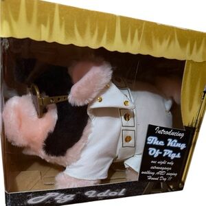 Rare! Pig idol, Elvis, singing, animatronic pig complete in original box
